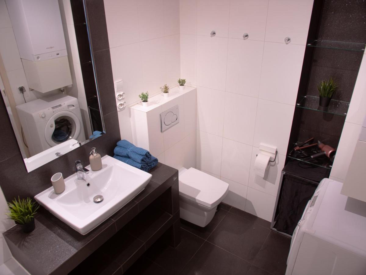 Sdh 2 Radzymin Comfortable Apartment Near Warsaw Exteriér fotografie